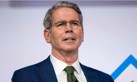 El secretario del Tesoro de los Estados Unidos, Scott Bessent, reiteró su apoyo al gobierno de Javier Milei. El secretario del Tesoro de los Estados Unidos, Scott Bessent, reiteró su apoyo al gobierno de Javier Milei.