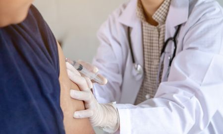 vacunacion antigripal: se vacuno a un 53% mas de mayores de 65 que en 2019 vacunacion antigripal: se vacuno a un 53% mas de mayores de 65 que en 2019