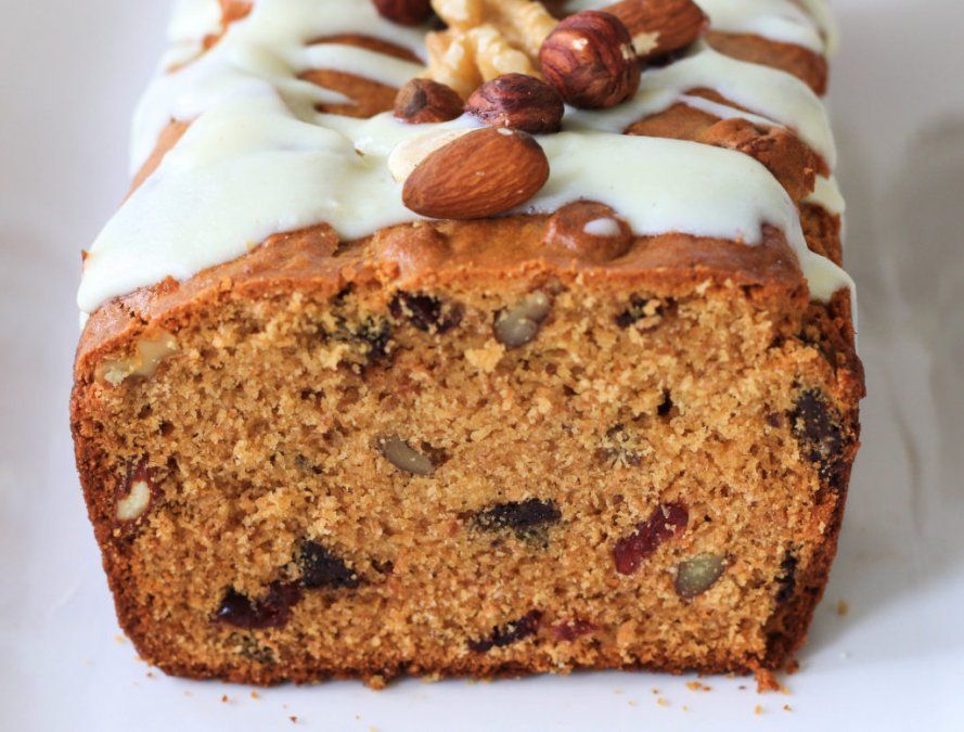 Recetas navideñas: budín integral con frutos secos.