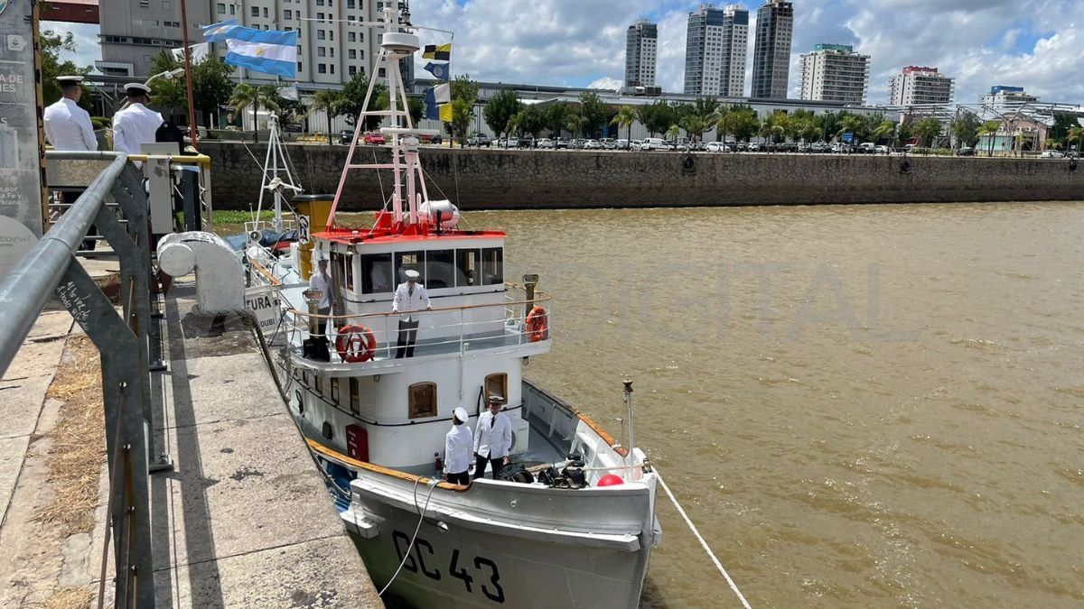 Hoy es el último día del Guardacostas 43 Mandubí en el Puerto de Santa Fe.