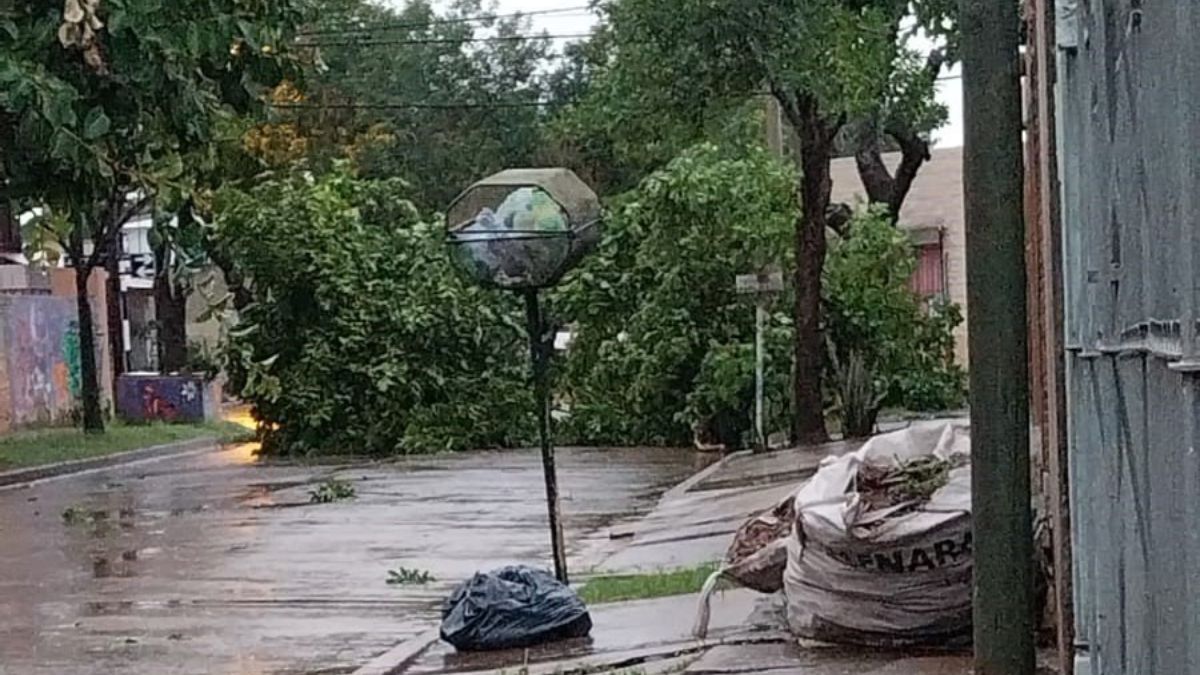 Rafaela sufrió un temporal este lunes en la madrugada.