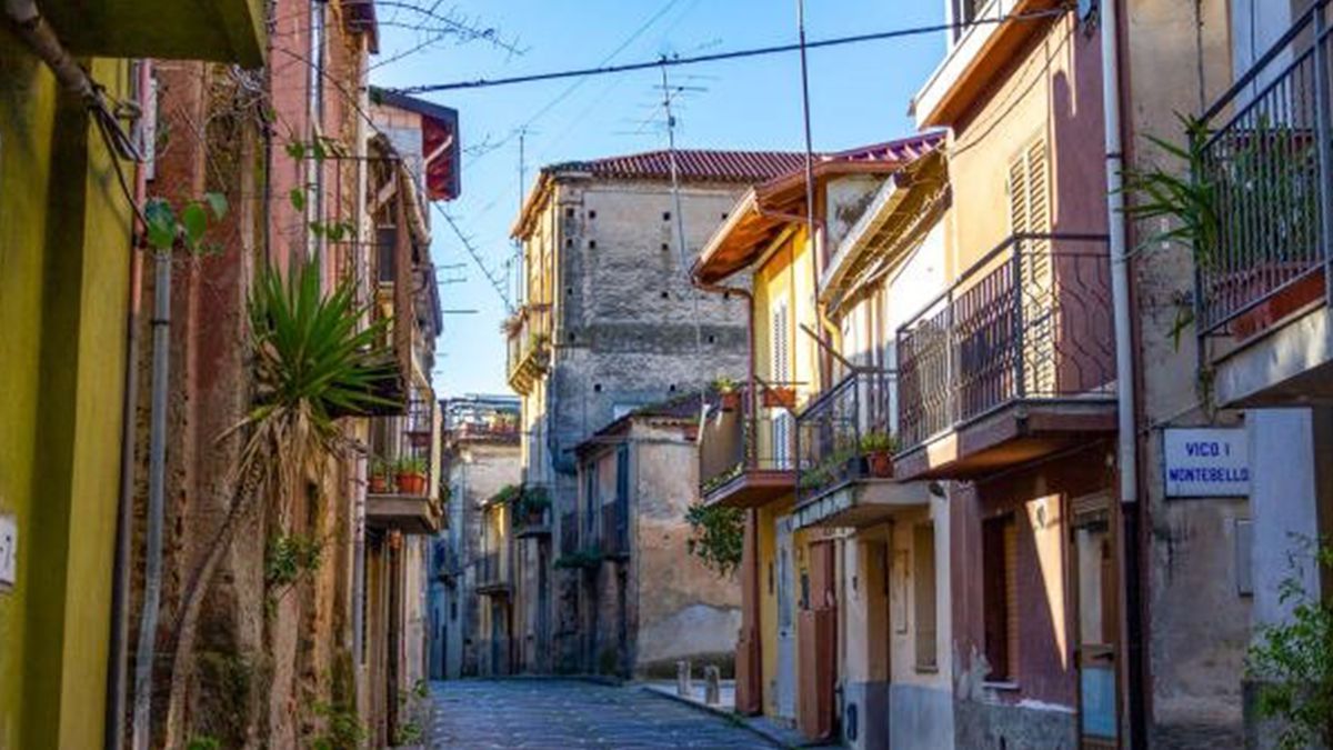 En Italia aparecieron ofertas con viviendas de a un euro en Cinquefrondi