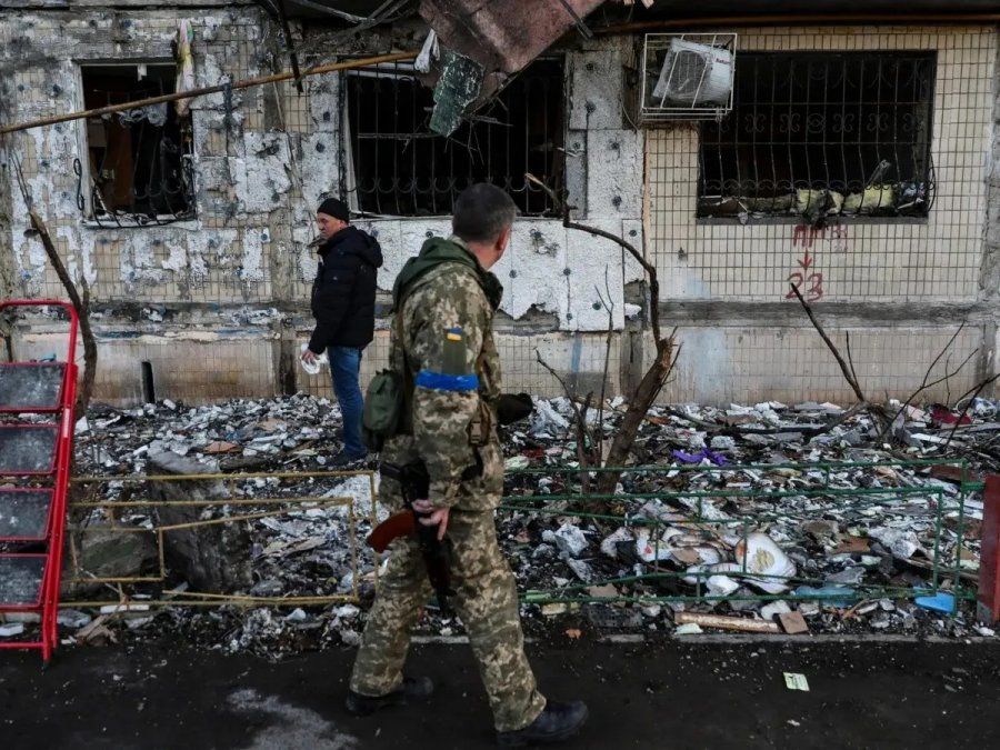 Uno de los requisitos impuestos por el ejército ucraniano para que los periodistas puedan llegar a la capital