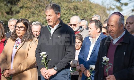 En el acto estuvieron presentes autoridades de la Daia Santa Fe y el intendente Emilio Jatón. En el acto estuvieron presentes autoridades de la Daia Santa Fe y el intendente Emilio Jatón.