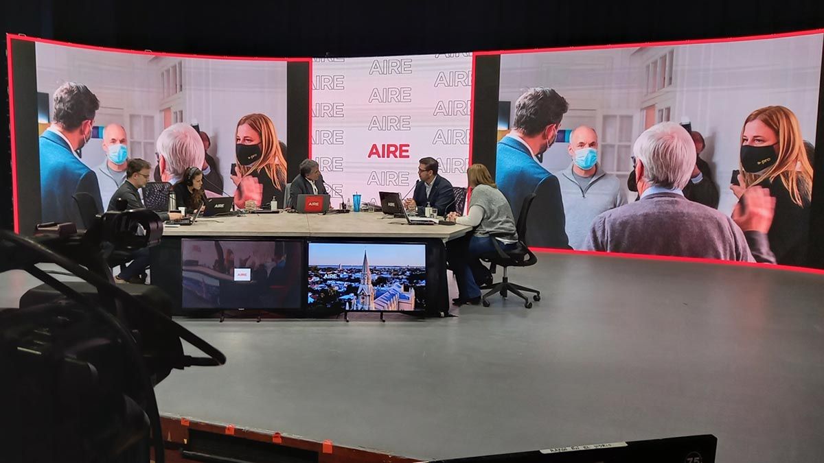 Los concejales del PRO Luciana Ceresola y Sebastián Mastropaolo en Ahora Vengo.