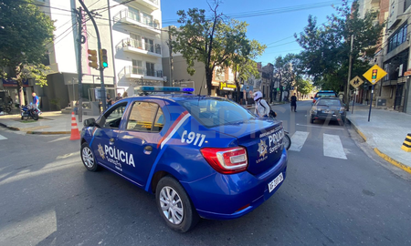 Se implementaron operativos de tránsito que generaron un importante caos vehicular. Se implementaron operativos de tránsito que generaron un importante caos vehicular.
