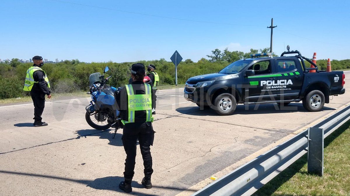 Son 14 los puntos organizados desde la ASPV y la Policía de Seguridad Vial de este operativo que se denomina Interfuerza y se realizan en las rutas 34, 11 y 168.