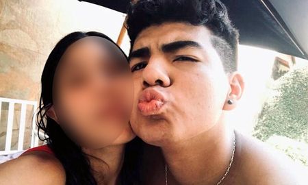 despiden los restos del joven asesinado a golpes en villa gesell y piden justicia despiden los restos del joven asesinado a golpes en villa gesell y piden justicia