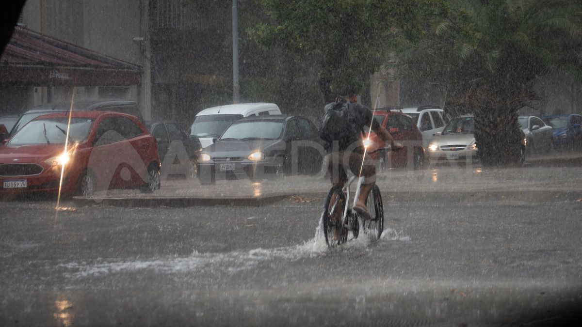 Desde la mañana del lunes se registran lluvias de variada intensidad en la ciudad de Santa Fe y zona.