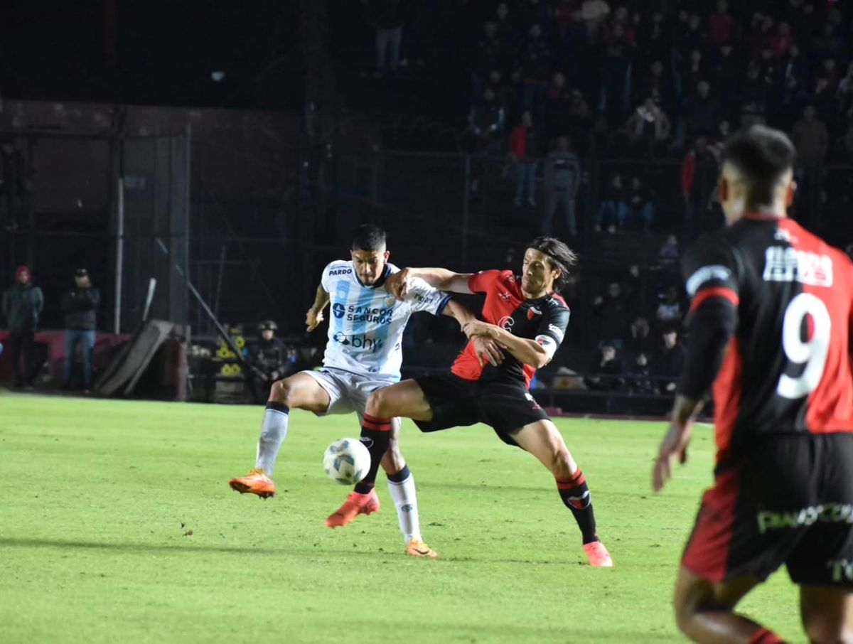 Con Un Golazo De Ignacio Lago, COLÓN Le Ganó A Atlético Rafaela Y Sigue ...