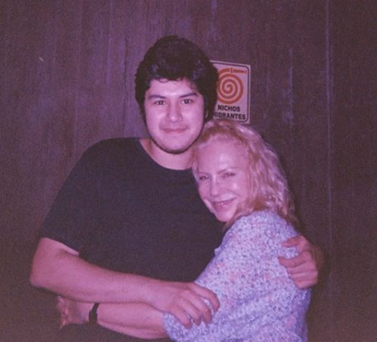 Martín Páez Roth, junto a su madre Cecilia. Martín Páez Roth, junto a su madre Cecilia.