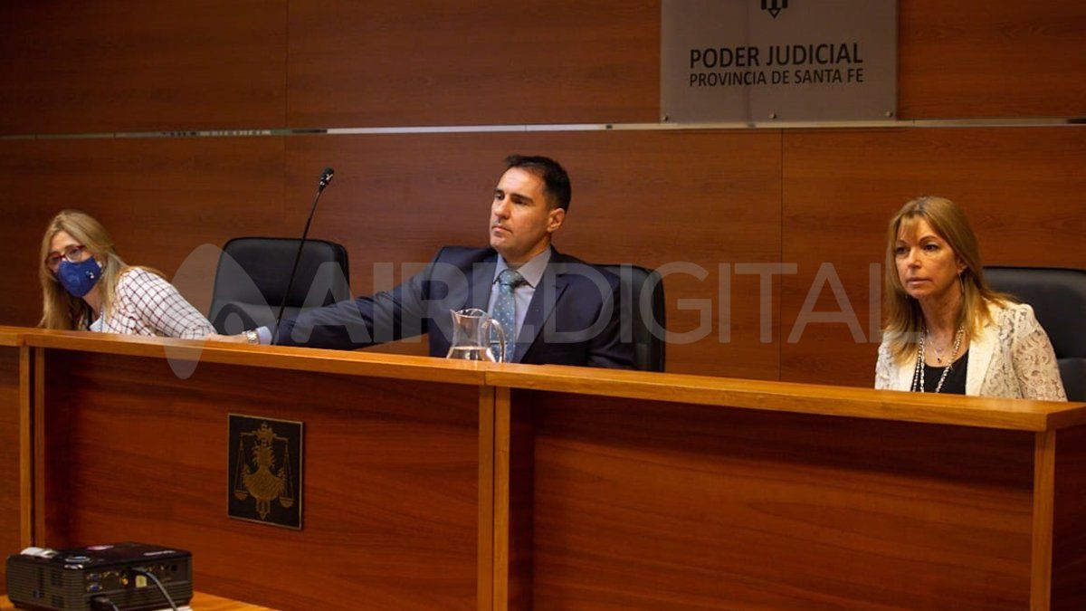 Jueces. Los magistrados que se encuentran al frente del debate.