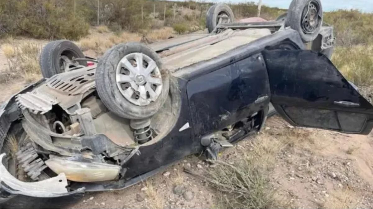 Así quedó la camioneta del jefe comunal de Limay Mahuida.