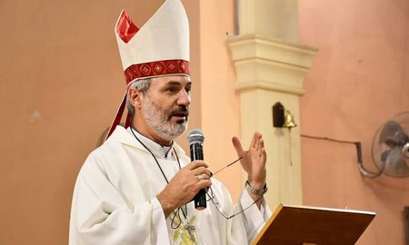 No nos parece que bajar la edad sea lo adecuado. Poner en situación de encierro a un chico no soluciona el problema de raíz, sentenció el obispo Dante Braida. No nos parece que bajar la edad sea lo adecuado. Poner en situación de encierro a un chico no soluciona el problema de raíz, sentenció el obispo Dante Braida.