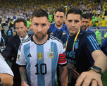 Argentina vs. Brasil: el gesto histórico de Lionel Messi en pleno escándalo en el Maracaná