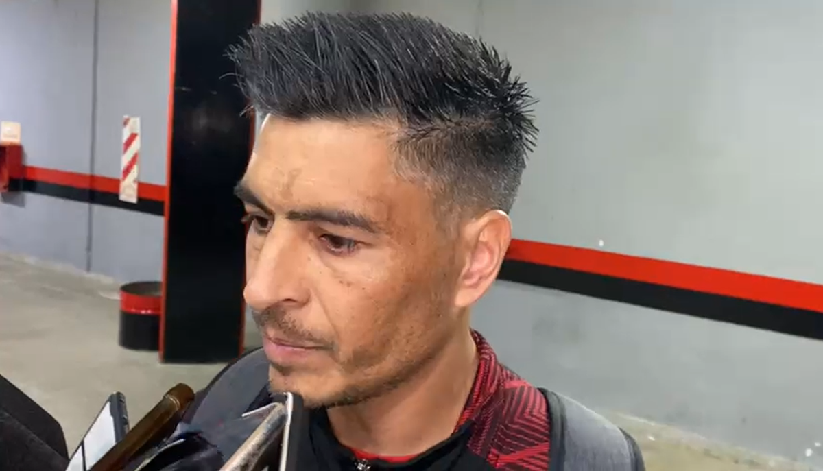 Paolo Goltz habló con los medios de comunicación tras la derrota de Colón ante Brown de Adrogué. Paolo Goltz habló con los medios de comunicación tras la derrota de Colón ante Brown de Adrogué.