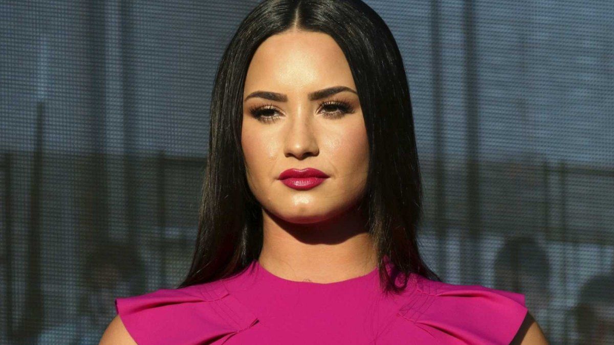 Demi Lovato se definió como pansexual y dijo que le gustaría adoptar para ser mamá