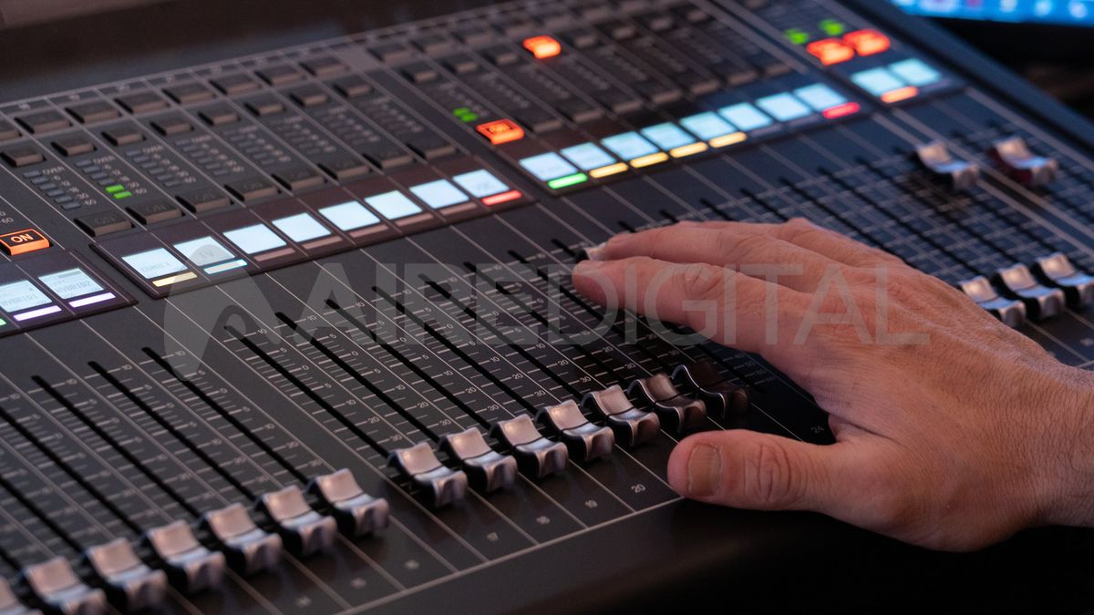 La radio innova con tecnología de punta.