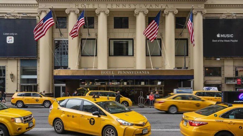 Inicialmente contaba con 2200 habitaciones, que actualmente se reducen a 1700. 