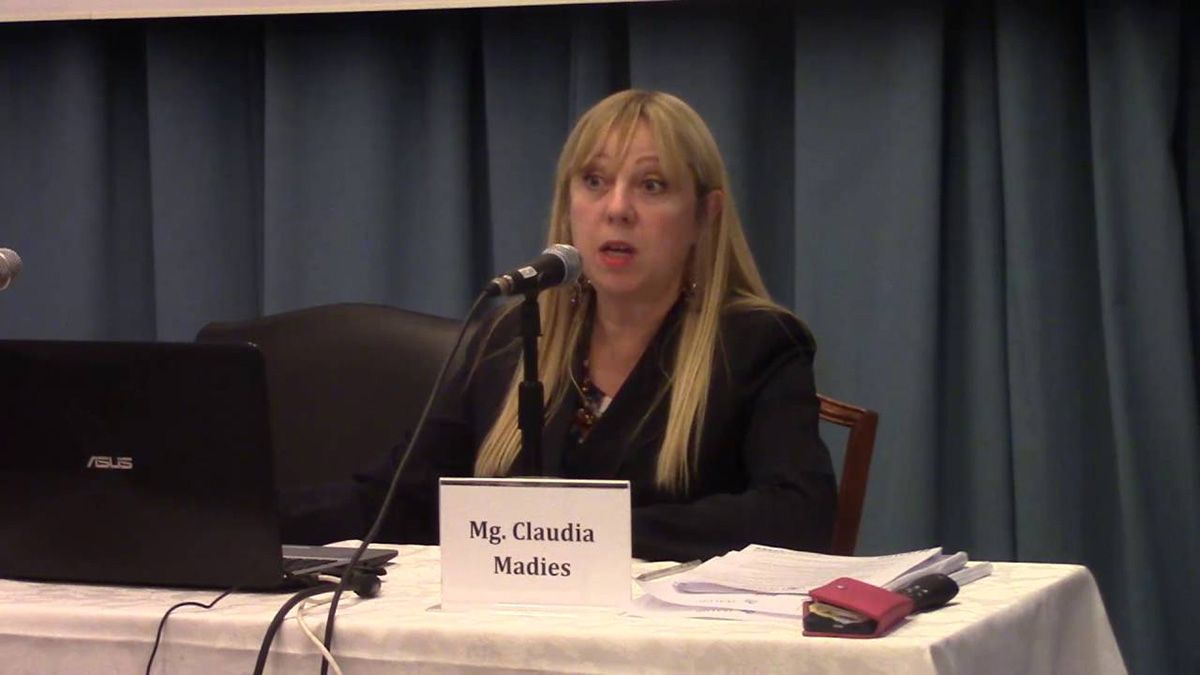 La directora Nacional de Habilitación, Fiscalización y Sanidad de Fronteras, Claudia Madies.