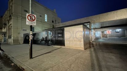 Un hombre era perseguido por las calles de Santa Fe, derrapó y terminó internado en el Hospital Cullen