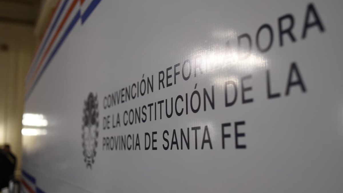 Convención del 25 y autonomía municipal: proponen duplicar la coparticipación para municipios y comunas