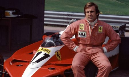 Carlos Reutemann, expiloto de Fórmula 1, fue despedido en redes sociales por las escuderías donde corrió: Ferrari y Williams. Carlos Reutemann, expiloto de Fórmula 1, fue despedido en redes sociales por las escuderías donde corrió: Ferrari y Williams.