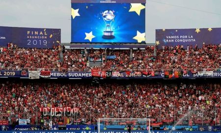 La frase que hizo inflar el pecho a todos los hinchas de Colón en la previa de la final entre Racing-Cruzeiro La frase que hizo inflar el pecho a todos los hinchas de Colón en la previa de la final entre Racing-Cruzeiro