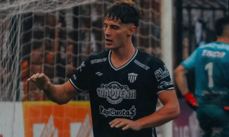 Genaro Rossi se sumará a Colón en las próximas horas. Genaro Rossi se sumará a Colón en las próximas horas.