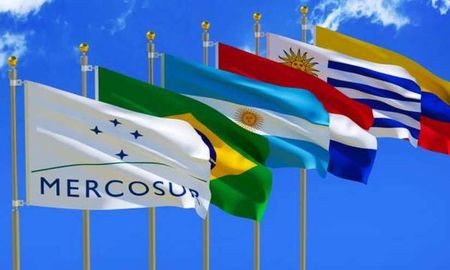 El anuncio se realizó en el marco de la Cumbre del Mercosur que se realiza en Buenos Aires, hoy y mañana, durante la Presidencia Pro Tempore de Javier Milei del bloque regional. El anuncio se realizó en el marco de la Cumbre del Mercosur que se realiza en Buenos Aires, hoy y mañana, durante la Presidencia Pro Tempore de Javier Milei del bloque regional.