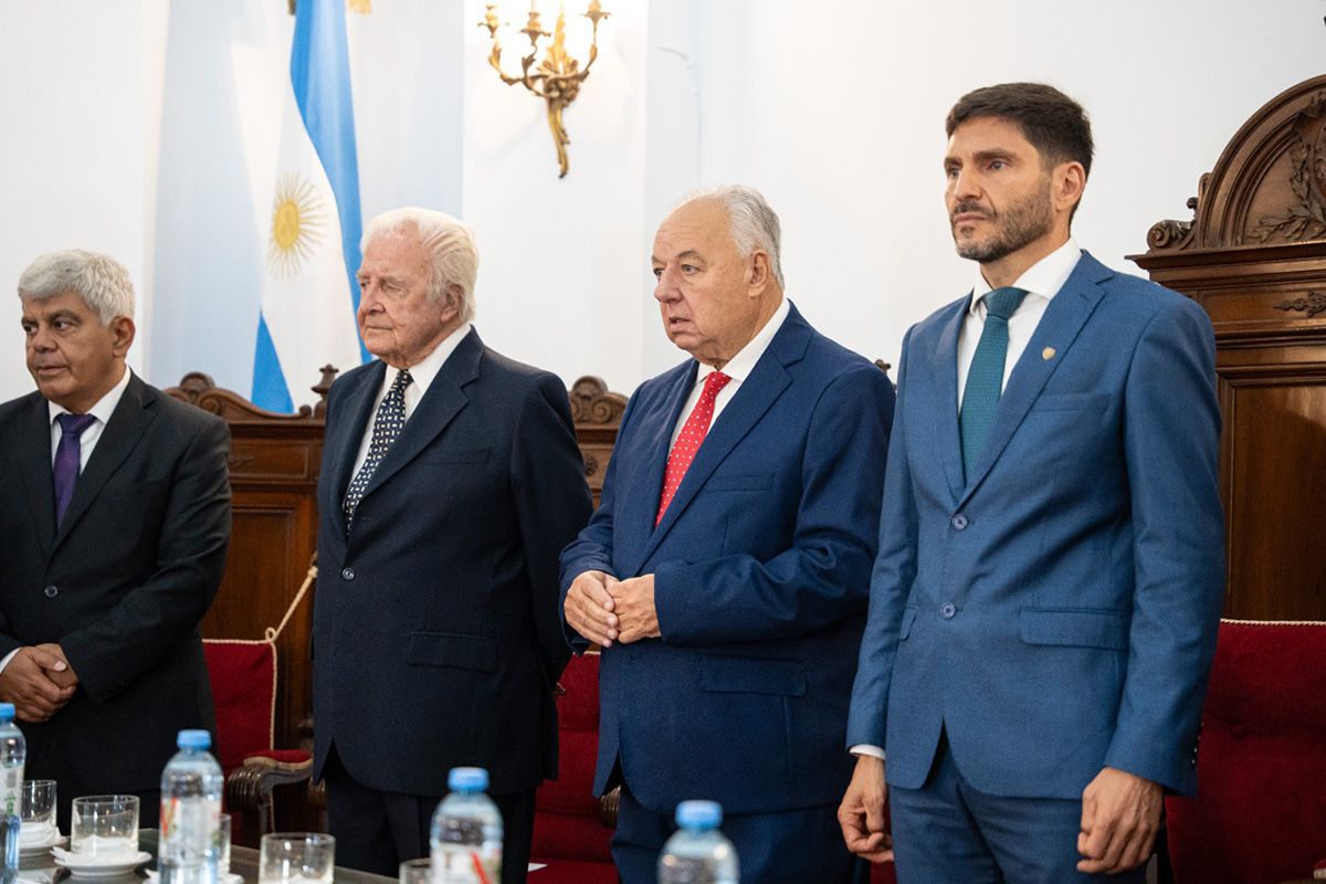 La Corte de Santa Fe se opuso a las recusaciones sobre cuatro de sus miembros, presentadas por el Gobierno de la Provincia. La Corte de Santa Fe se opuso a las recusaciones sobre cuatro de sus miembros, presentadas por el Gobierno de la Provincia.