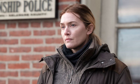 Kate Winslet exigió que su personaje se vea como una mujer real y no represente la belleza hegemónica. Además, pidió que no ocultaran sus arrugas en los posters promocionales. Kate Winslet exigió que su personaje se vea como una mujer real y no represente la belleza hegemónica. Además, pidió que no ocultaran sus arrugas en los posters promocionales.