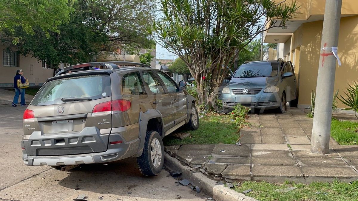 El accidente de tránsito ocurrió este viernes por la mañana en inmediaciones de Marcial Candioti y Ángel Casanello.&nbsp;