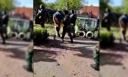 Grupos Tácticos pusieron en manos de los investigadores al peligroso delincuente. Grupos Tácticos pusieron en manos de los investigadores al peligroso delincuente.