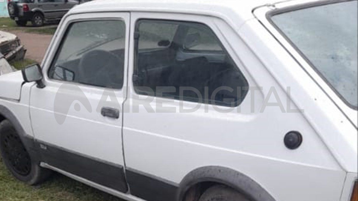 El vehículo estaba estaciones en la calle y fue encontrado por los uniformados.&nbsp;