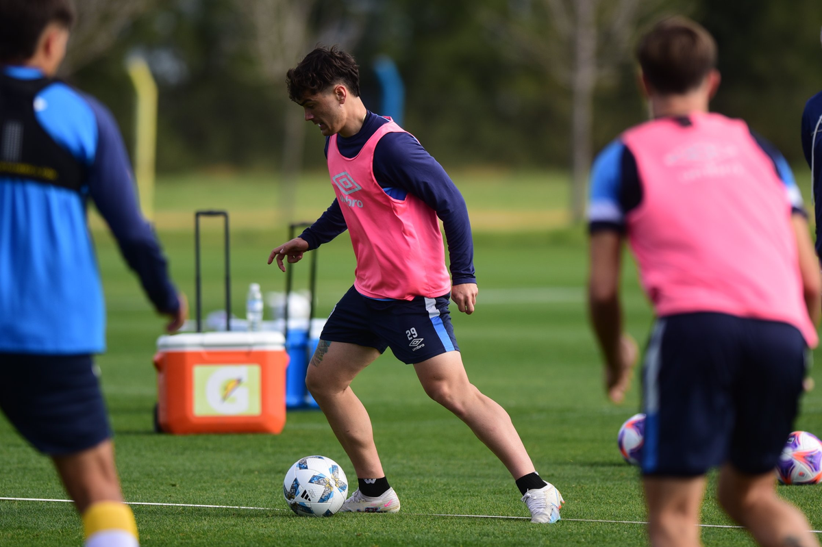 Luca Martínez Dupuy sufrió una lesión muscular grado 2 en isquiosurales del muslo derecho. Luca Martínez Dupuy sufrió una lesión muscular grado 2 en isquiosurales del muslo derecho.