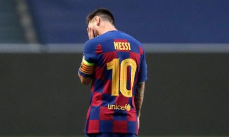Lionel Messi tiene tres interesados para quedarse con sus servicios. Un club inglés, uno italiano y otro francés. Lionel Messi tiene tres interesados para quedarse con sus servicios. Un club inglés, uno italiano y otro francés.