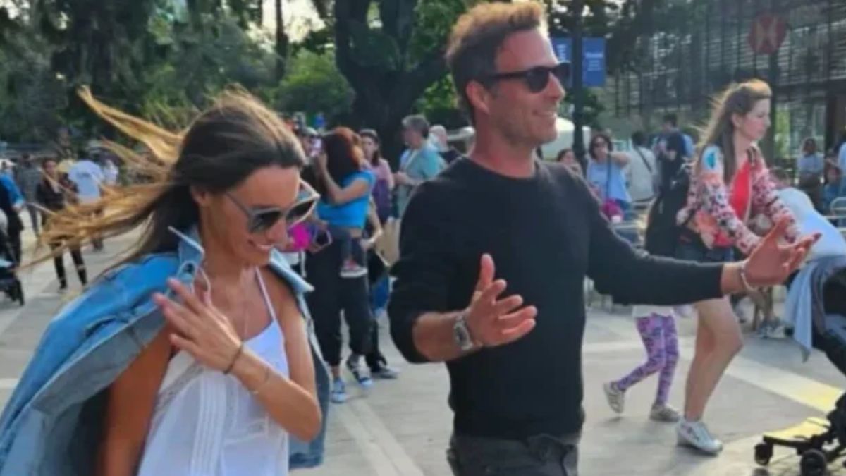 Pampita junto a Martín Pepa. Pampita junto a Martín Pepa.