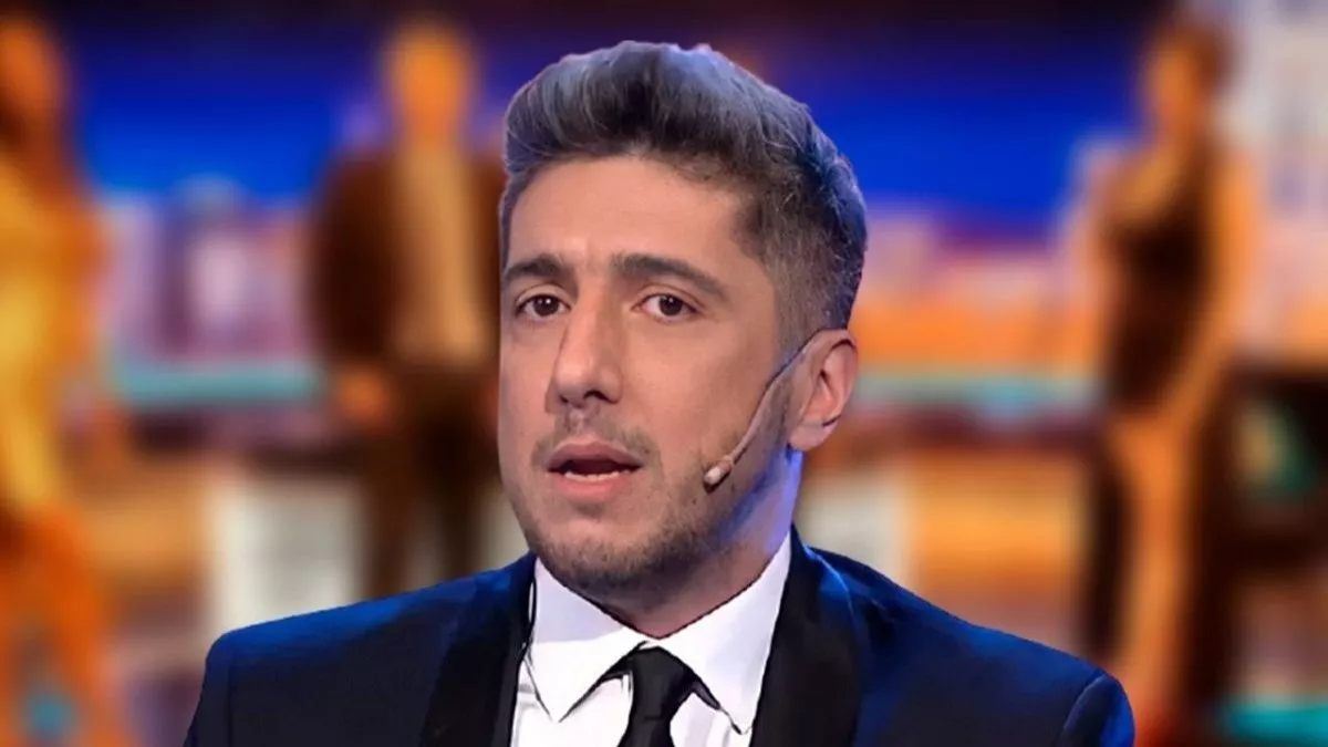 Jey Mammon aclar&oacute; que se encuentra soltero, pero no solo.&nbsp;