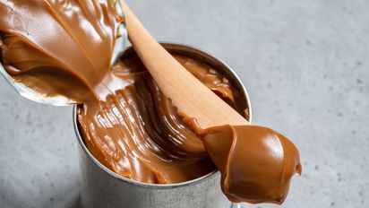 Cómo hacer dulce de leche casero con un solo ingrediente: la receta casera, barata y fácil