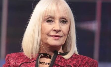 Fiesta, que fantástica, fantástica esta fiesta, entonaba Raffaella Carrà con alegría. Sus canciones hicieron bailar a todo el mundo. Fiesta, que fantástica, fantástica esta fiesta, entonaba Raffaella Carrà con alegría. Sus canciones hicieron bailar a todo el mundo.