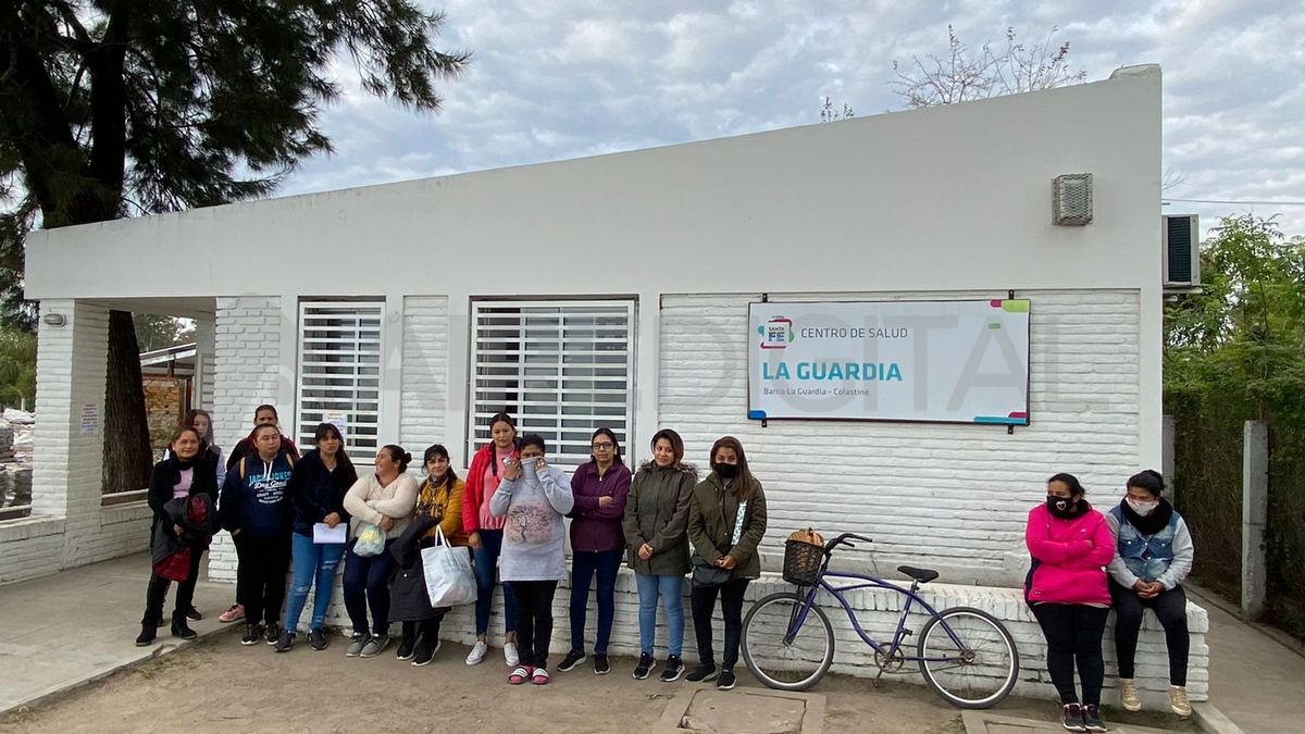 Los vecinos se hicieron presentes en el samco de La Guardia para reclamar mejoras en la atención.