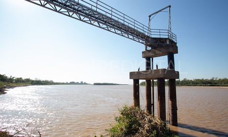 Aguas Santafesinas realizó trabajos para adaptar la toma del río Colastiné al escenario de bajante. Aguas Santafesinas realizó trabajos para adaptar la toma del río Colastiné al escenario de bajante.