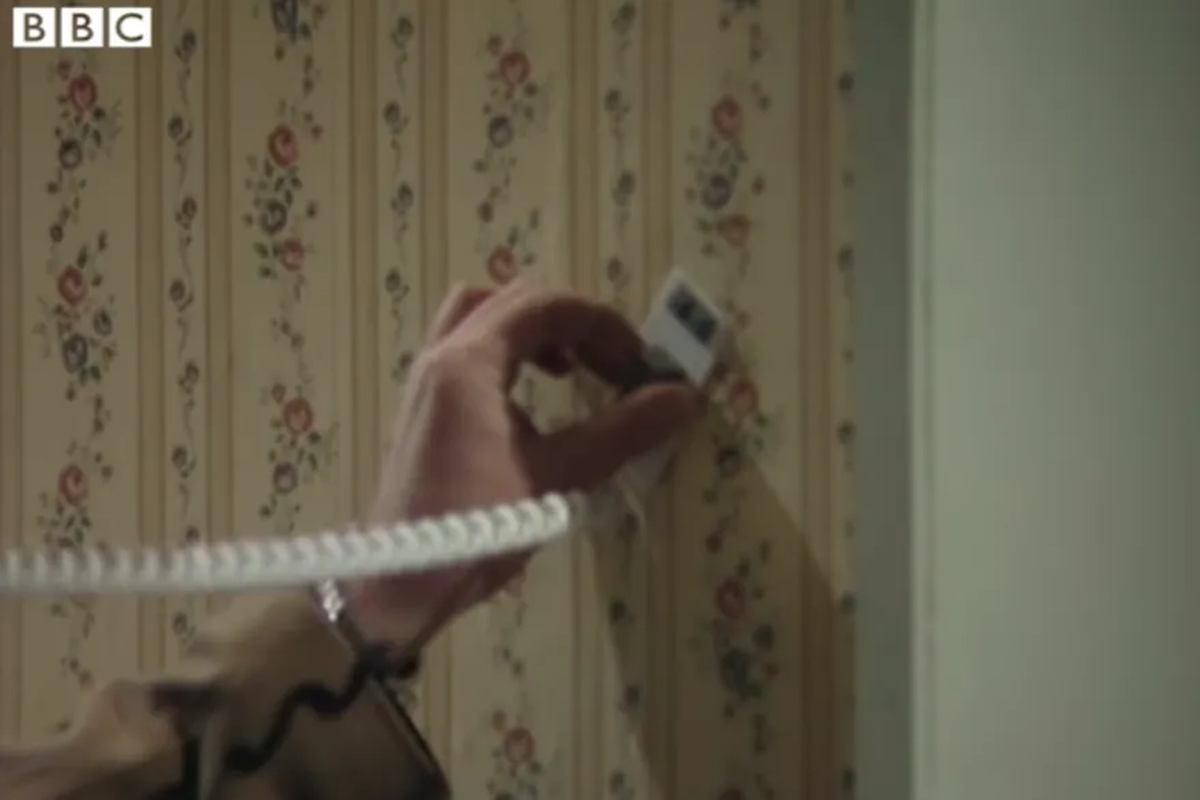 En aquel momento se pensó que a través de la pared y sin un interruptor en el medio se iba a poder utilizar la energía eléctricaCaptura de video