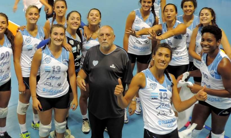 Combes estuvo ligado al vóley durante 65 años. Combes estuvo ligado al vóley durante 65 años.