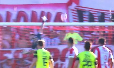 Los palos le negaron el triunfo a Unión en el duelo ante Barracas Central. Los palos le negaron el triunfo a Unión en el duelo ante Barracas Central.