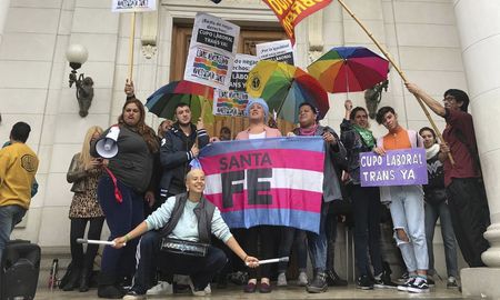 El 31 de octubre de 2019, en una jornada histórica, Santa Fe aprobó la ley de Cupo Laboral Trans provincial. El 31 de octubre de 2019, en una jornada histórica, Santa Fe aprobó la ley de Cupo Laboral Trans provincial.