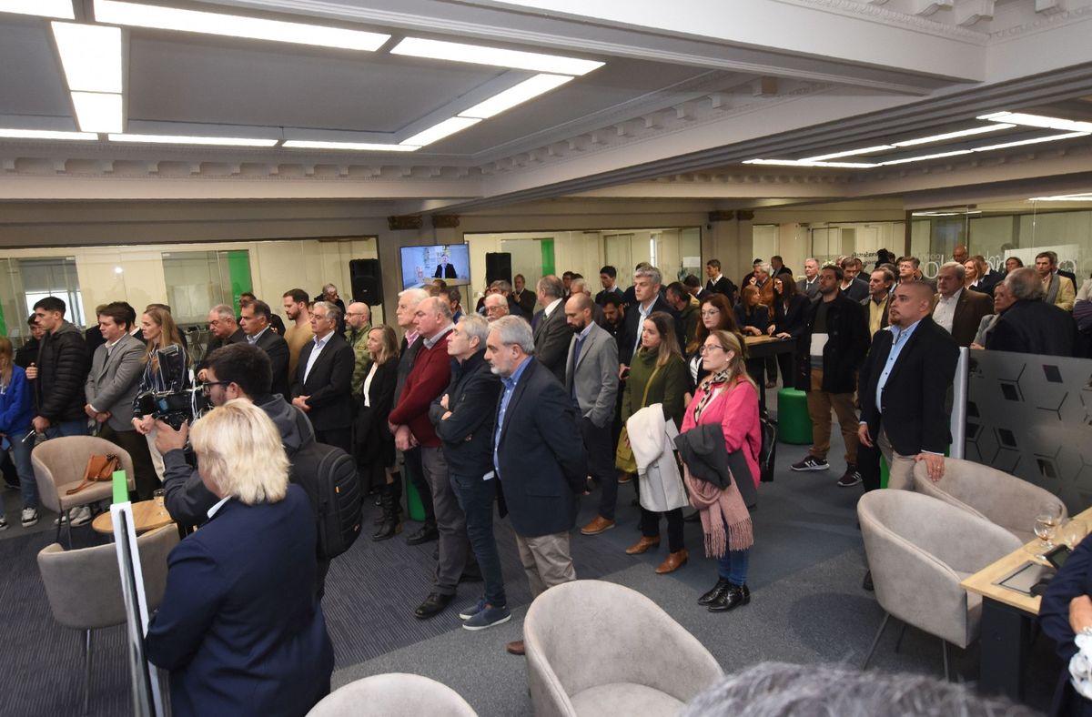 El nuevo Centro de Negocios del Banco Santa Fe ya funciona en la ciudad. El nuevo Centro de Negocios del Banco Santa Fe ya funciona en la ciudad.