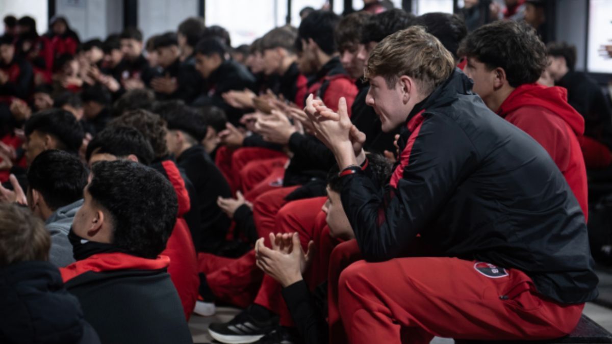 Se realizó una charla orientada a jóvenes deportistas y formadores.