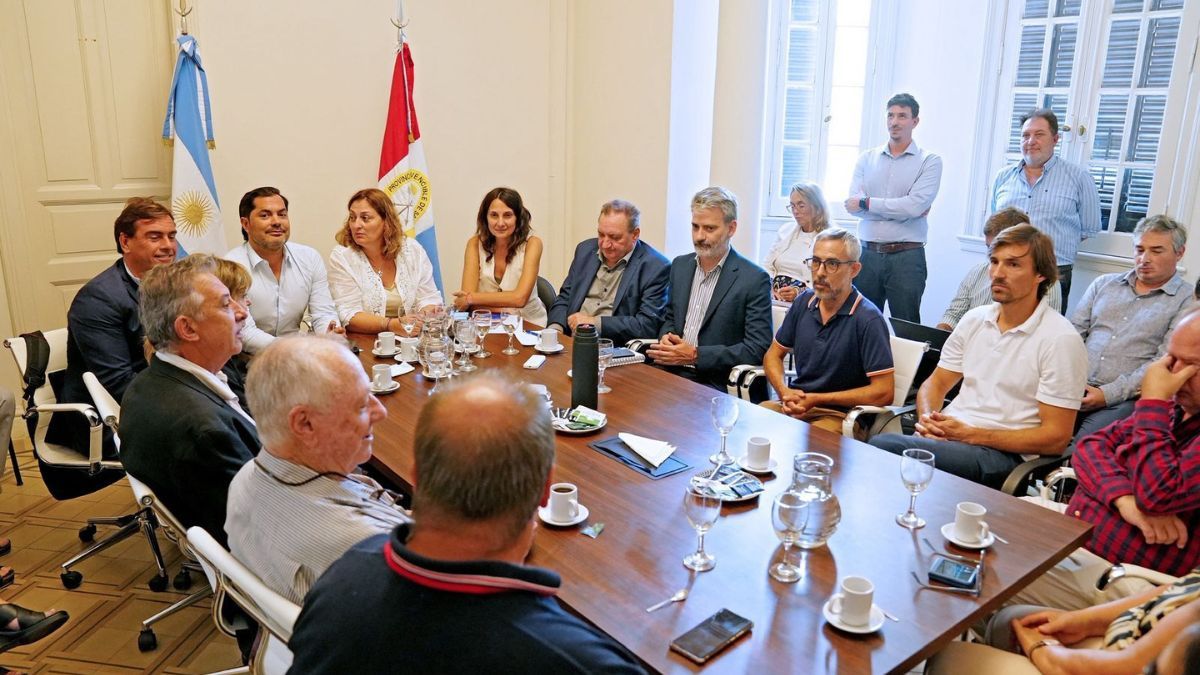 La paritaria de Salud se reunió en la ciudad de Rosario con representantes del gobierno